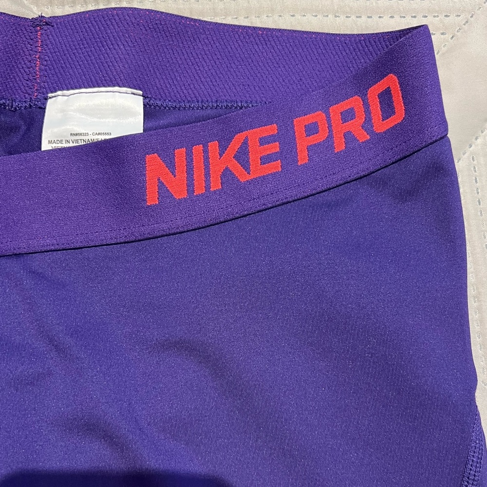 Nike pro cropped leggings